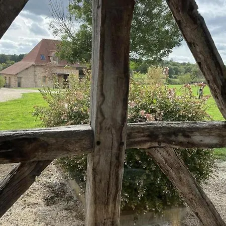 Holiday home Rustique Au Calme Avec Cheminee Et Jardin, 4 Pers. - Fr-1-489-600 Montbeugny