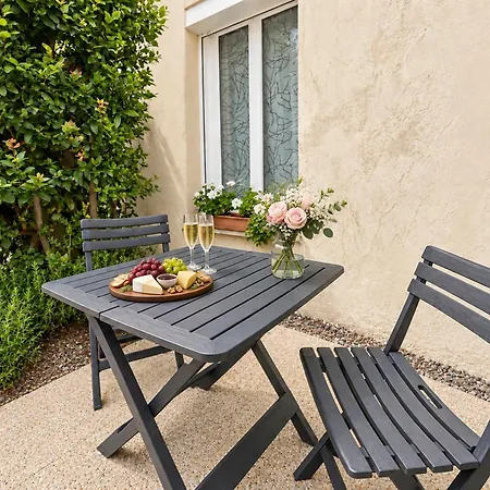 Cosy, Terrasse & Jardin Apartment